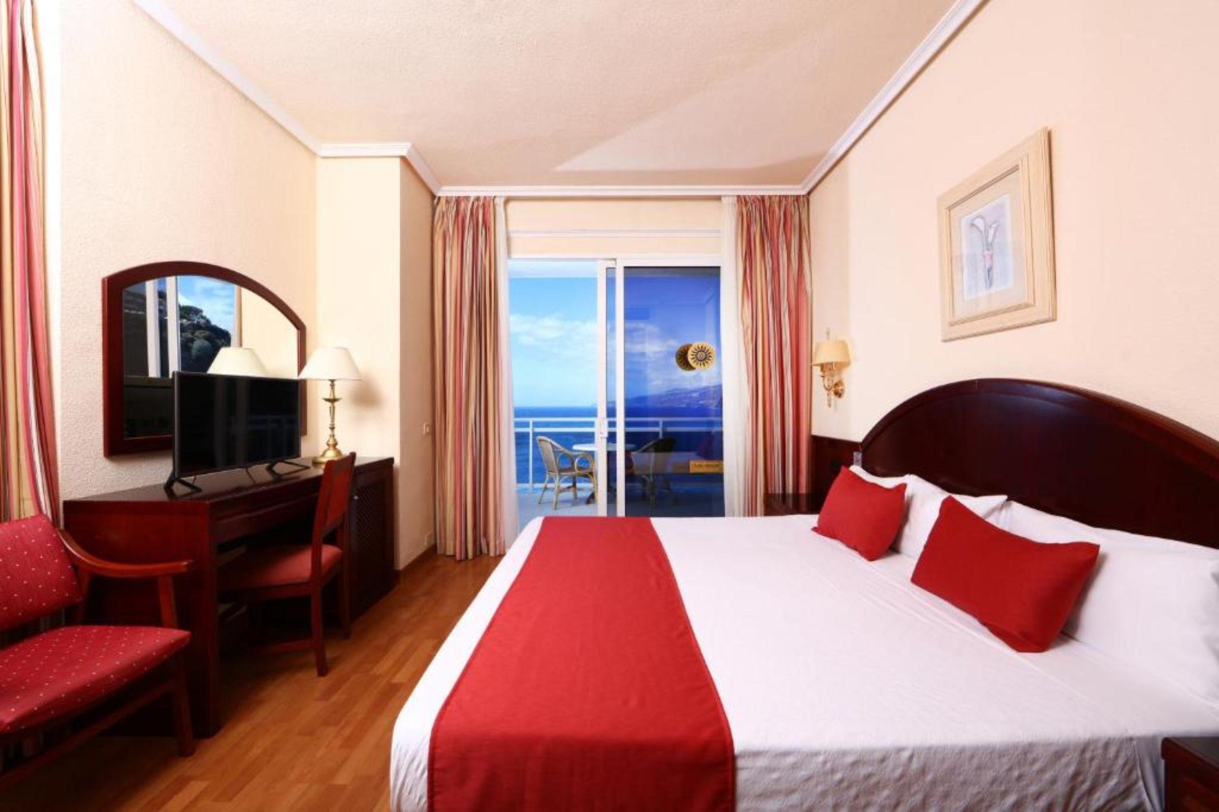 บาเอีย ปรินซิเป ซันไลท์ ซานเฟลิเป Hotel ปูแอร์โตเดลาครูซ ภายนอก รูปภาพ